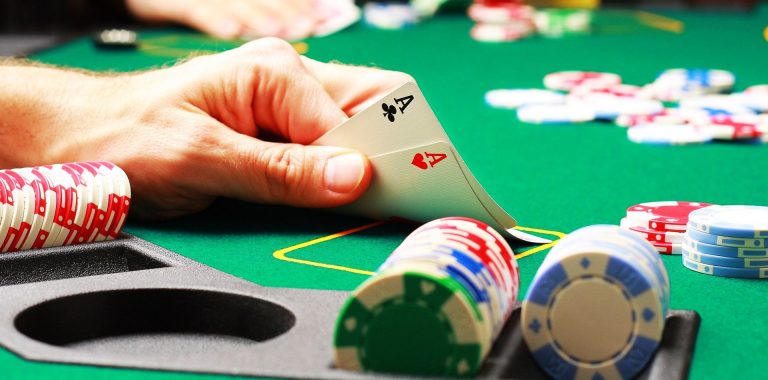 Hướng dẫn chi tiết chơi game bài Poker